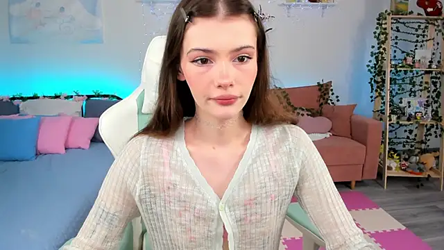 Snapshot of Zoe_Vee chatting on July 2026 03:20:02 AM Zoe Vee online show from July 2026 03:20:02 AM