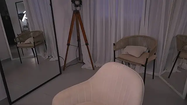 Carolart  online show from September 2025 11:05:02 PM