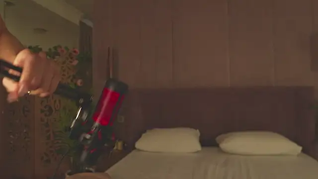 AdoraCortes online show from April 2026 05:10:01 AM