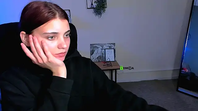 Snapshot of evelyn_muse chatting on September 2025 02:11:01 AM evelyn muse online show from September 2025 02:11:01 AM