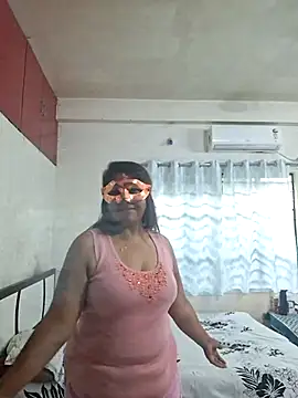 Snapshot of SIMIHOT chatting on October 2025 09:51:02 AM SIMIHOT online show from October 2025 09:51:02 AM