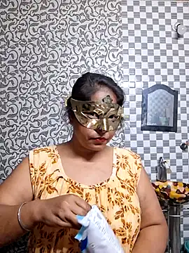 Snapshot of SIMIHOT chatting on June 2026 04:11:01 PM SIMIHOT online show from June 2026 04:11:01 PM