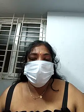 Snapshot of Tamil_Mithra chatting on September 2025 04:52:01 PM Tamil Mithra online show from September 2025 04:52:01 PM