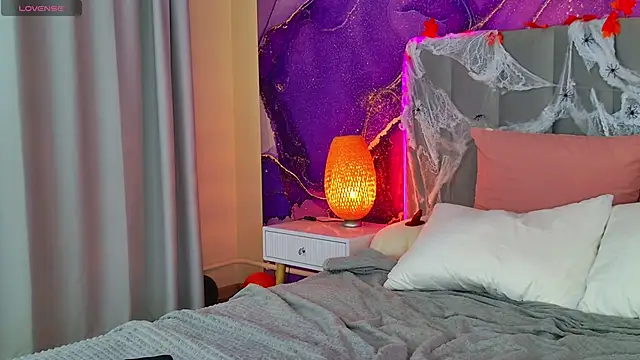 ViolaParkerss online show from October 2025 05:33:01 AM