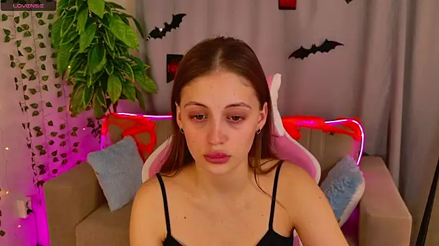 ViolaParkerss online show from October 2025 05:08:01 AM