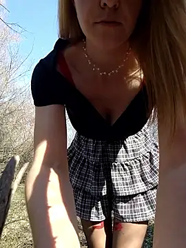 YOOUR EVAA online show from April 2026 08:59:01 AM