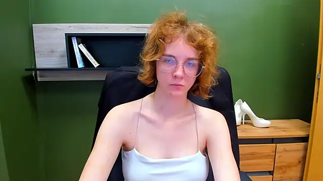 Snapshot of juicyPenny chatting on September 2025 06:35:01 AM juicyPenny online show from September 2025 06:35:01 AM