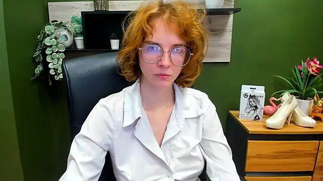 Snapshot of juicyPenny chatting on October 2025 06:24:01 AM juicyPenny online show from October 2025 06:24:01 AM