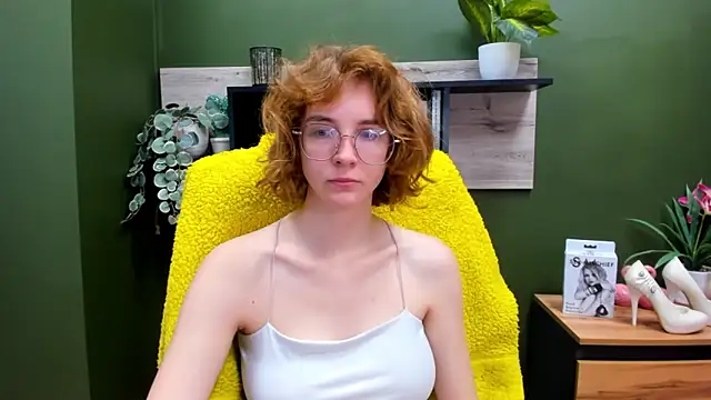 Snapshot of juicyPenny chatting on October 2025 06:47:02 AM juicyPenny online show from October 2025 06:47:02 AM