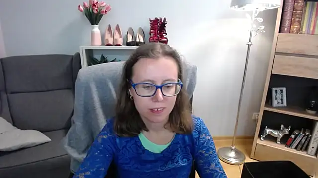 Snapshot of sweetxLizzy chatting on September 2025 04:28:02 AM sweetxLizzy online show from September 2025 04:28:02 AM