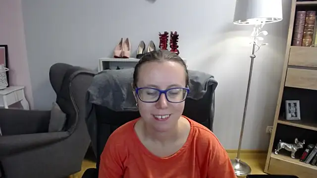 Snapshot of sweetxLizzy chatting on October 2025 04:31:02 AM sweetxLizzy online show from October 2025 04:31:02 AM