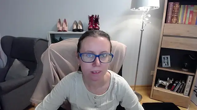 Snapshot of sweetxLizzy chatting on October 2025 04:45:01 AM sweetxLizzy online show from October 2025 04:45:01 AM