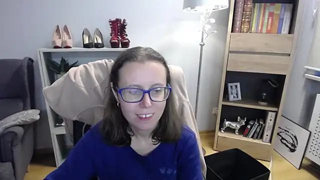 Snapshot of sweetxLizzy chatting on October 2025 05:33:01 AM sweetxLizzy online show from October 2025 05:33:01 AM