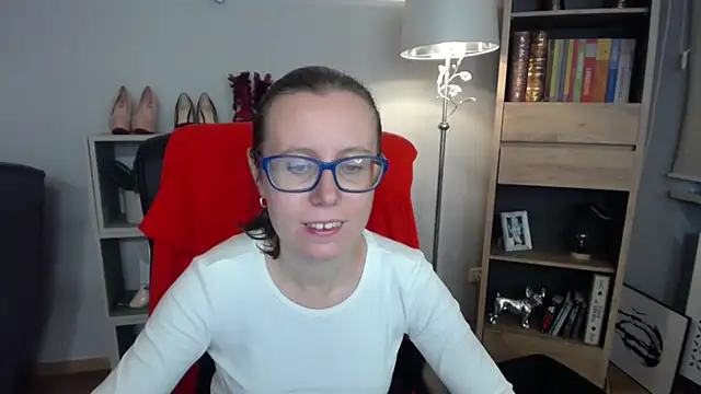 Snapshot of sweetxLizzy chatting on October 2025 05:31:01 AM sweetxLizzy online show from October 2025 05:31:01 AM