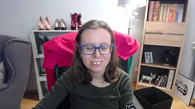 Snapshot of sweetxLizzy chatting on November 2025 05:28:02 AM sweetxLizzy online show from November 2025 05:28:02 AM