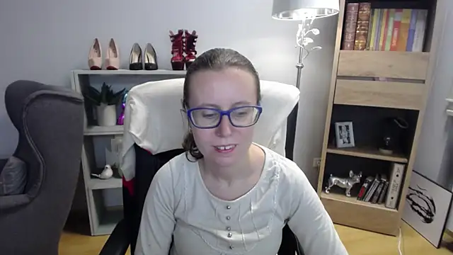 Snapshot of sweetxLizzy chatting on November 2025 05:29:02 AM sweetxLizzy online show from November 2025 05:29:02 AM