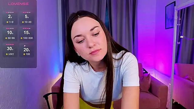Monica Golden online show from September 2025 01:59:01 PM