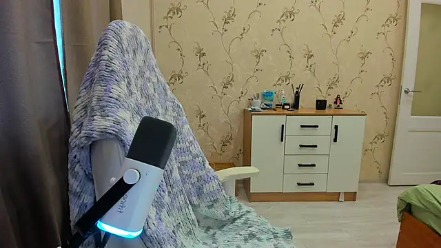 yourdreamm  online show from October 2025 07:38:02 AM