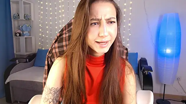 Chloe Keller online show from September 2025 03:41:02 AM