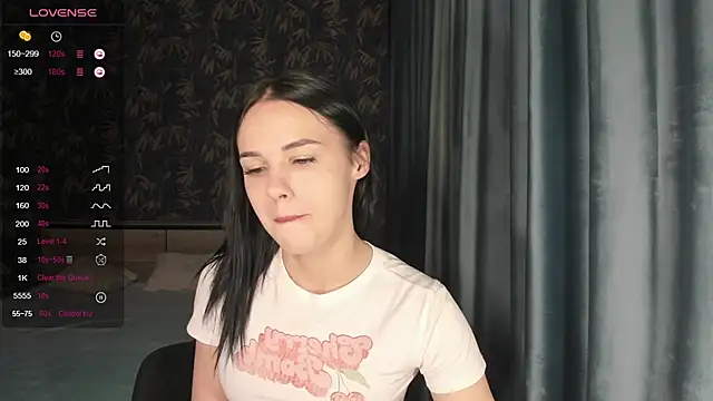 Kseni a online show from December 2025 10:42:01 AM