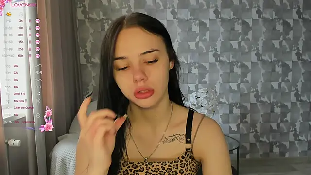 Kseni a online show from April 2026 06:52:01 AM