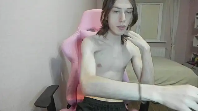 Snapshot of eleganc3 chatting on November 2025 08:14:01 PM eleganc3 online show from November 2025 08:14:01 PM