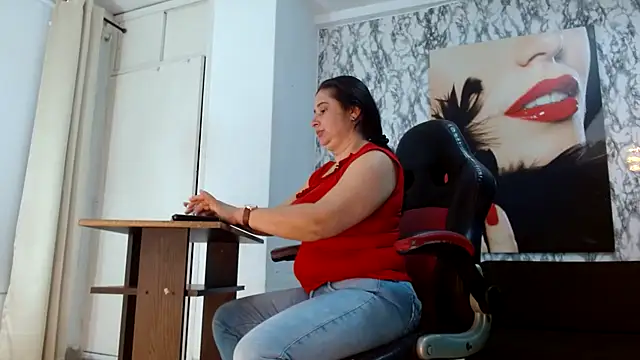 mariani smith online show from October 2025 12:03:01 PM