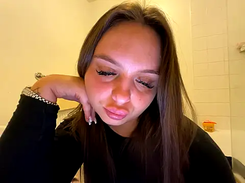 Snapshot of Teasing_teen chatting on September 2025 09:03:02 PM Teasing teen online show from September 2025 09:03:02 PM