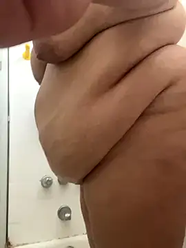 Snapshot of lulusatansbaby chatting on September 2025 08:31:02 PM lulusatansbaby online show from September 2025 08:31:02 PM