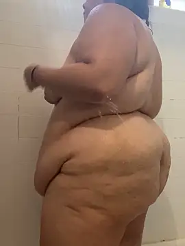 Snapshot of lulusatansbaby chatting on October 2025 08:20:01 PM lulusatansbaby online show from October 2025 08:20:01 PM