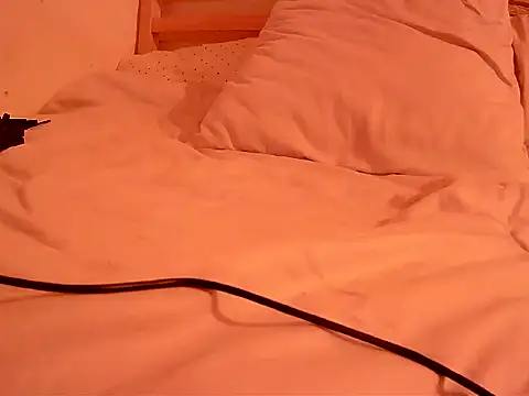 kimTgirl online show from February 2026 07:23:02 PM