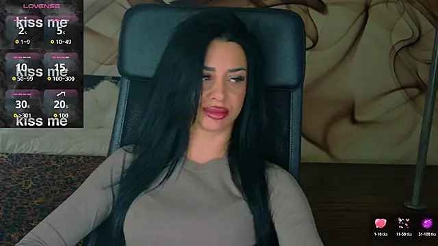 NaomiScarlet online show from November 2025 10:37:01 AM