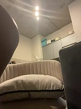 Snapshot of prettydollyy chatting on April 2026 10:28:01 AM prettydollyy online show from April 2026 10:28:01 AM