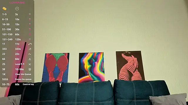 TrixiBell online show from March 2026 04:24:04 AM