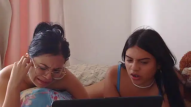 Snapshot of kattaleya_21 chatting on October 2025 07:34:01 PM kattaleya 21 online show from October 2025 07:34:01 PM