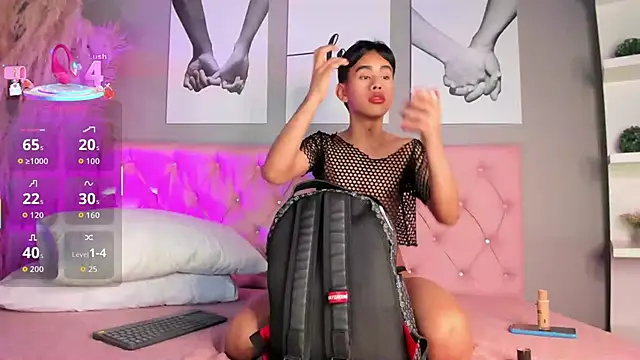 Jim twink online show from October 2025 03:04:02 AM