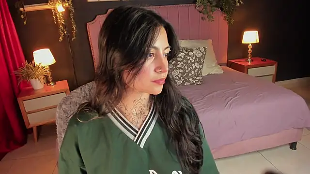 anne dh online show from December 2025 04:54:01 AM