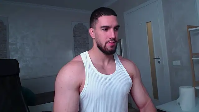 Snapshot of IvanHydee chatting on October 2025 04:46:02 AM IvanHydee online show from October 2025 04:46:02 AM