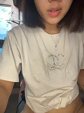 Snapshot of NinaChu chatting on October 2025 02:12:02 AM NinaChu online show from October 2025 02:12:02 AM