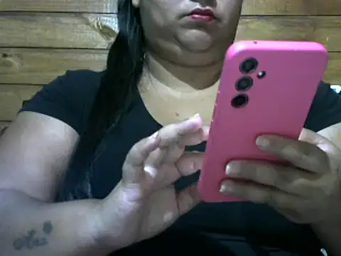 Snapshot of MARRENTINHA34 chatting on October 2025 12:58:01 PM MARRENTINHA34 online show from October 2025 12:58:01 PM