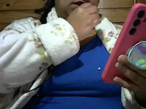 Snapshot of MARRENTINHA34 chatting on October 2025 03:56:02 PM MARRENTINHA34 online show from October 2025 03:56:02 PM