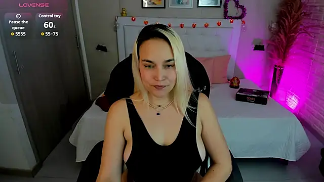 alezzafox   online show from September 2025 03:19:01 AM
