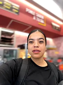 JuanitaMore01 online show from September 2025 03:48:02 PM