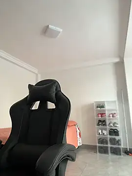 JuanitaMore01 online show from July 2026 07:41:02 PM