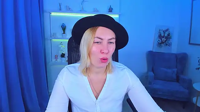 CamilaFatem online show from September 2025 12:04:02 PM