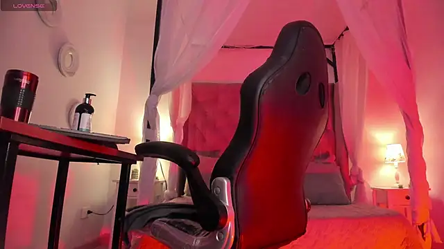 Demetria Ghoul online show from January 2026 12:09:02 PM