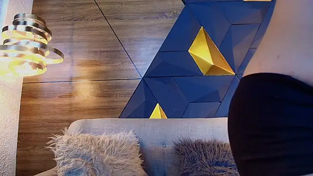 ly lulu online show from April 2026 11:06:01 AM