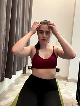 MilanaDayLi online show from October 2025 09:11:01 PM