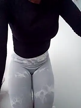 Snapshot of Miss_Pompitas23 chatting on October 2025 10:10:01 PM Miss Pompitas23 online show from October 2025 10:10:01 PM