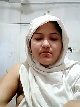 Snapshot of Nusrat-N chatting on May 2026 01:36:01 AM Nusrat-N online show from May 2026 01:36:01 AM